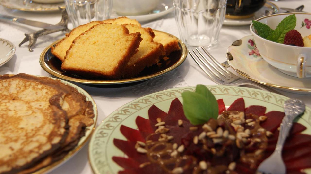 Bed and Breakfast Un Parfum De Violette Fourneville Экстерьер фото